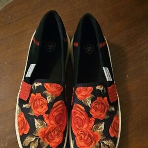 Ariat Black and Red Rose Slip-On Shoes nerver worn